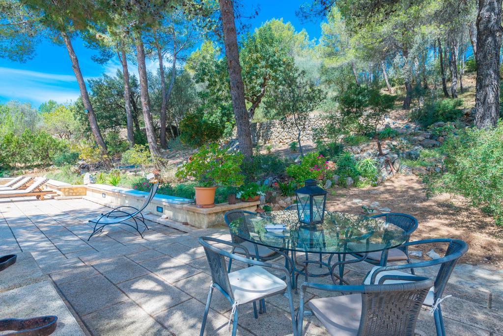 Es Pinar Villa Alaro Exterior photo